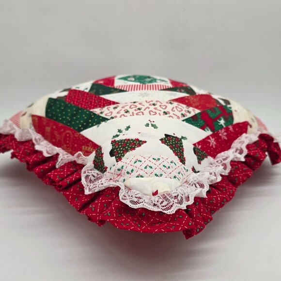 Handmade Christmas Patchwork Quilted Christmas Throw Pillow With Lace Ruffle - Picture 9 of 11